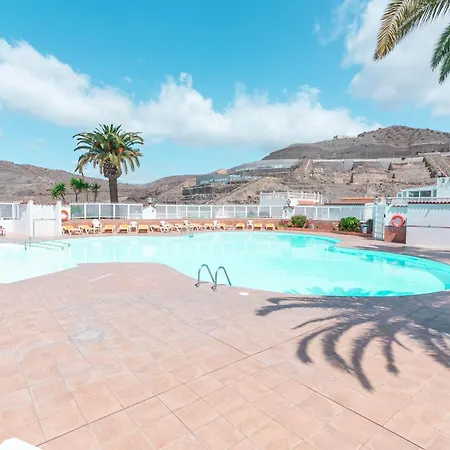 Private Jacuzzi & Vista Al Mar Διαμέρισμα *
